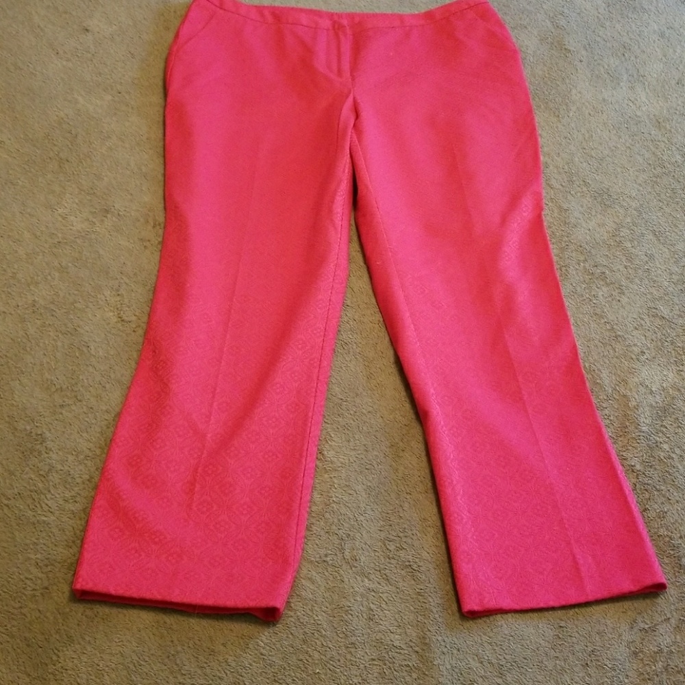 New Worthington Capri Pants, size 6